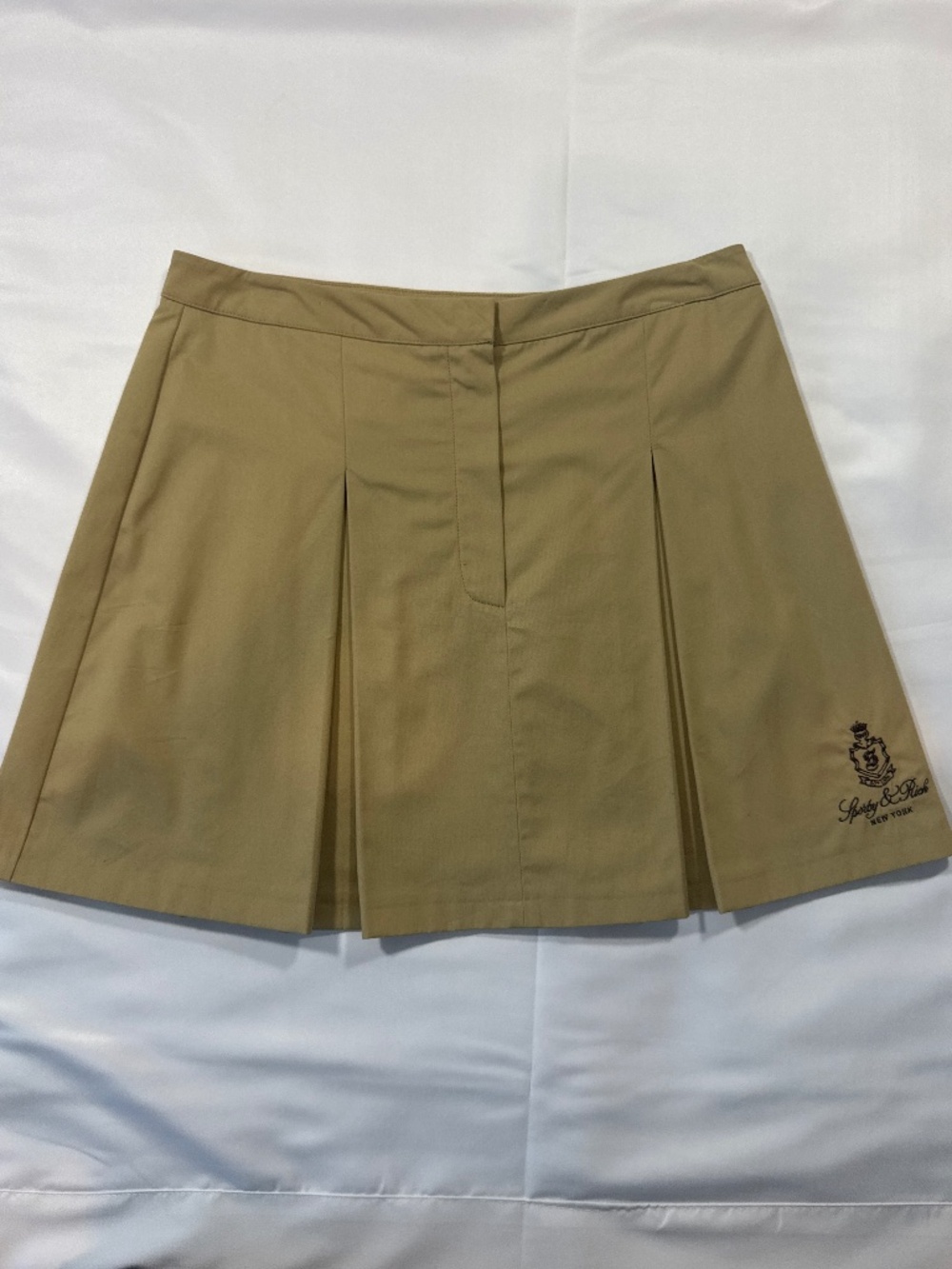 Sporty & Rich Vendome Box Pleat Skirt - Beige/Chocolate size L $225 MSRP